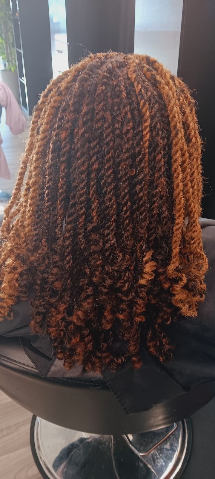 Maneenvy Hair Salon, beauty salon in Avondale, AZ, photo 1 of 10