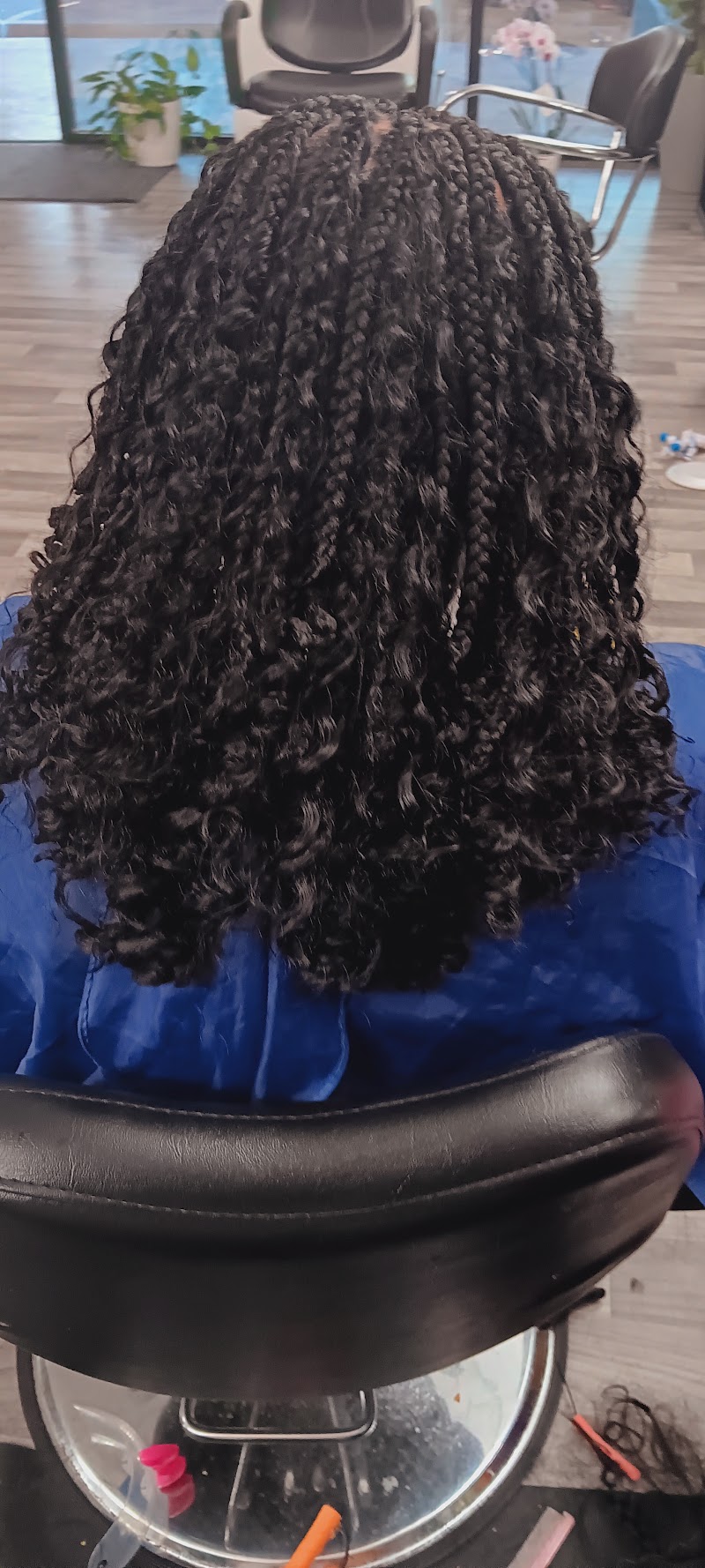 Maneenvy Hair Salon, beauty salon in Avondale, AZ, photo 3 of 10